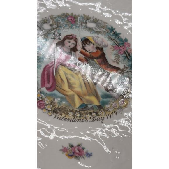 Vintage Royal Doulton My Valentine Day 1979 Collector Plate 8 1/4 " - Picture 16 of 16